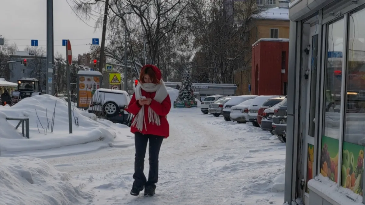 Жителей Костромы включают в секретные чаты и списывают деньги