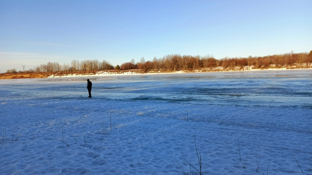 В Костроме ребенок провалился под лед