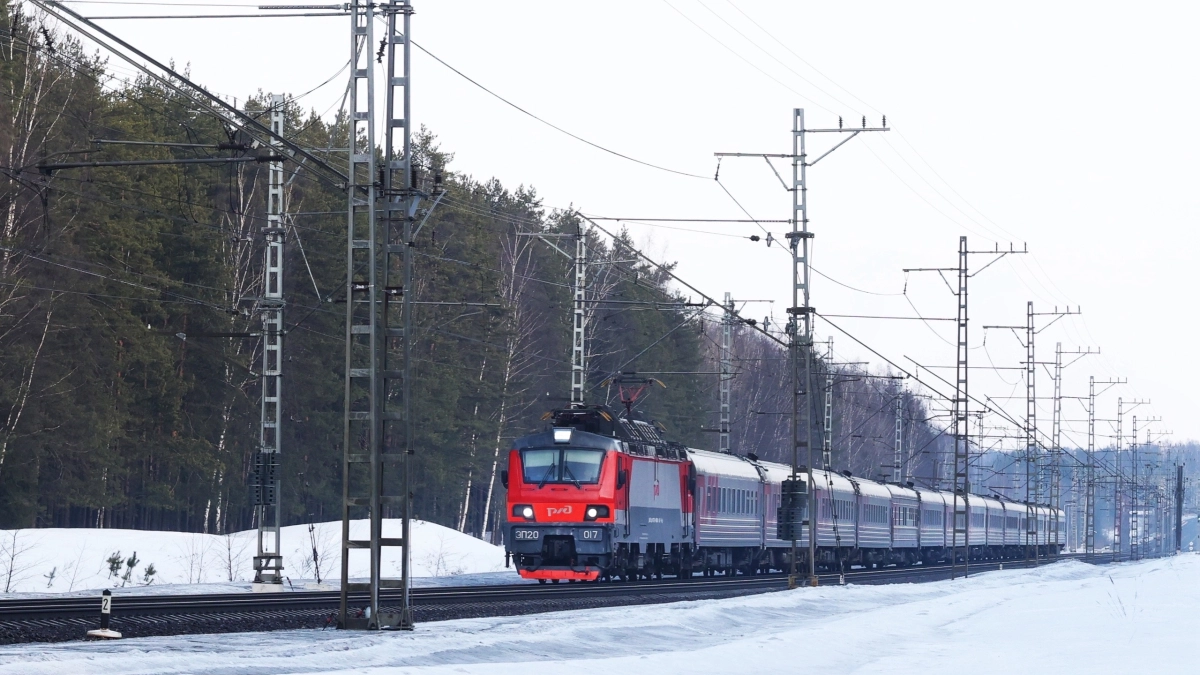 Между Ярославлем и Костромой пустят «Электрички болельщиков» в дни матчей «Локомотива»