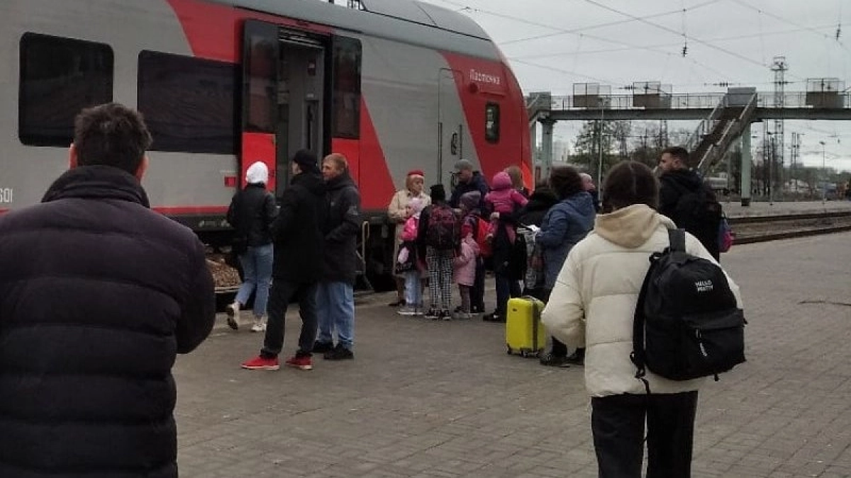 Сколько стоит дешевый билет на поезд в Москву и другие города в майские праздники из Костромы