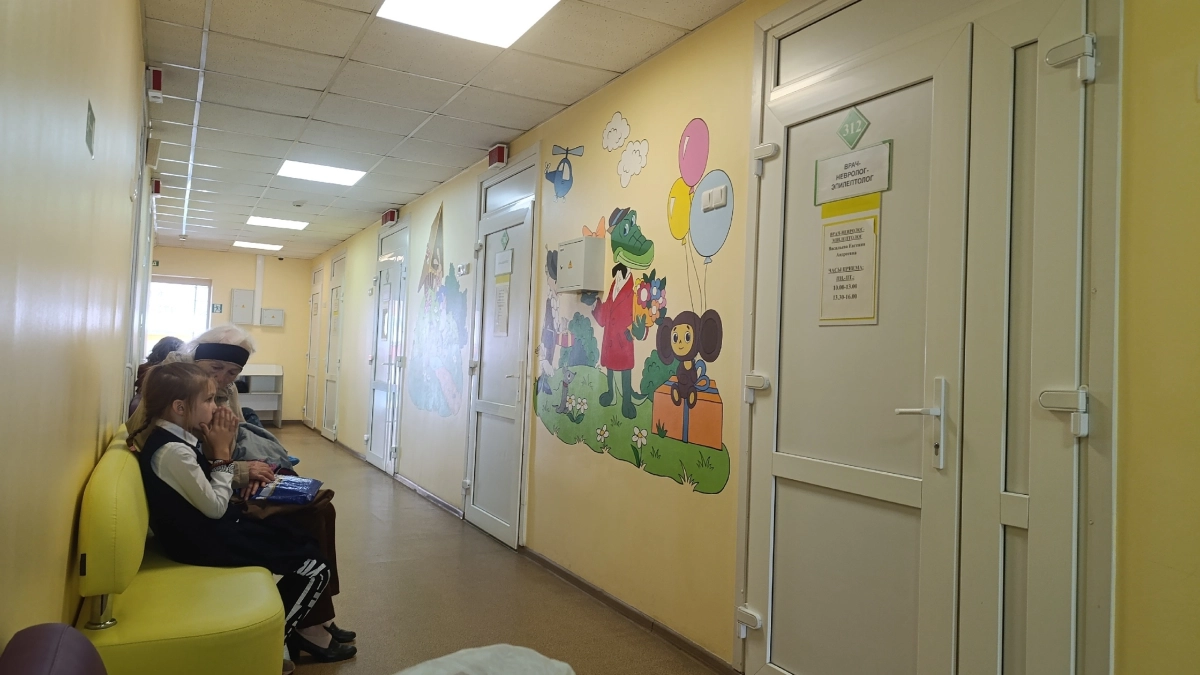 Коалиция костромских пенсионерок не пропускает пациентов в поликлинику