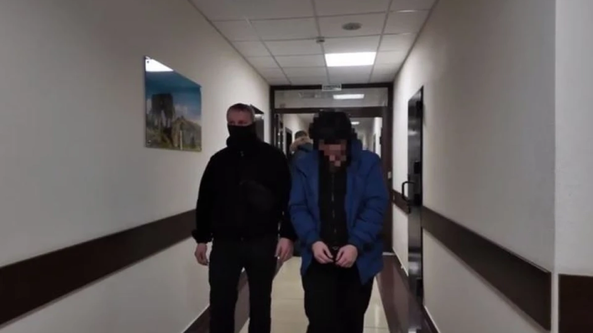 В Костроме у большого начальника при обыске нашли наркотики в шкафу