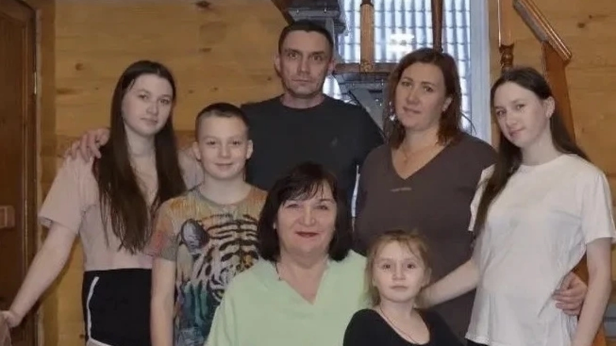 Семья из Костромы получила орден от Владимира Путина