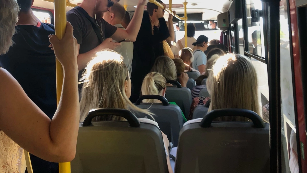 В Костроме предложили штрафовать пассажиров автобусов за запахи