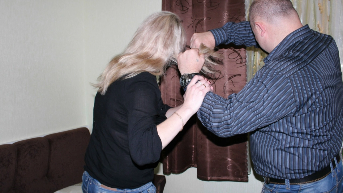 Костромичка получила детским стулом по голове за свою неверность