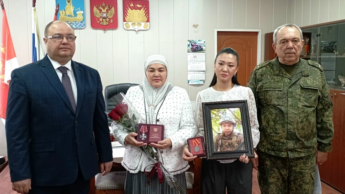 Герой из Костромы с позывным Умка получил орден мужества посмертно