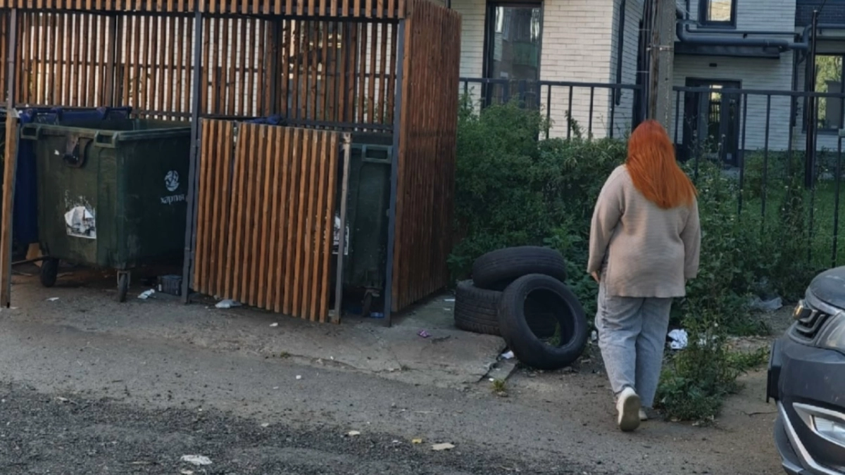 Жителей Костромы штрафуют за шины во дворах