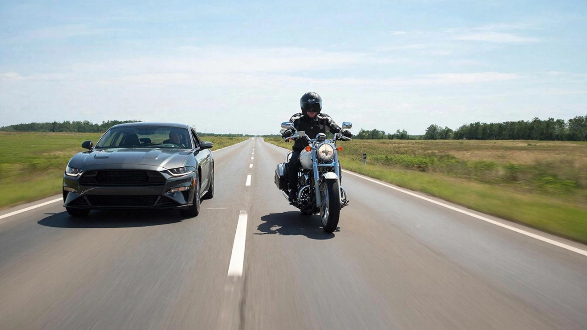 Виноват по умолчанию: Верховный суд поставил точку в вечном споре авто и мотиков - последствия коснутся каждого