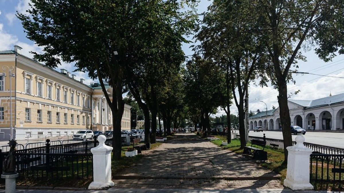 Старинные ограждения Ботниковского сквера в Костроме вернут на место в мае