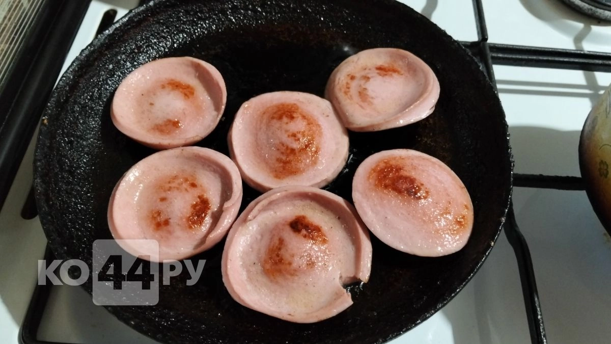 Покупная колбаса отдыхает: варю мясо в банке - тает во рту, стоит копейки, а химии - ноль