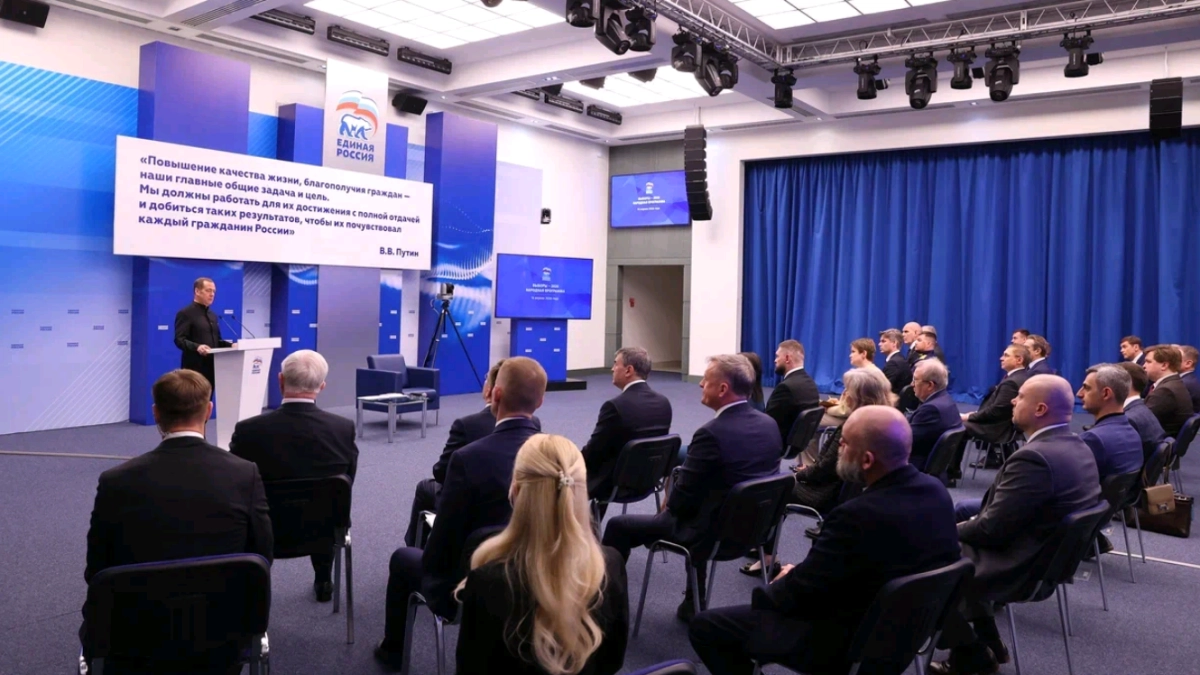 В новую Народную программу «Единой России» онлайн поступило 130 тысяч инициатив со всей страны 