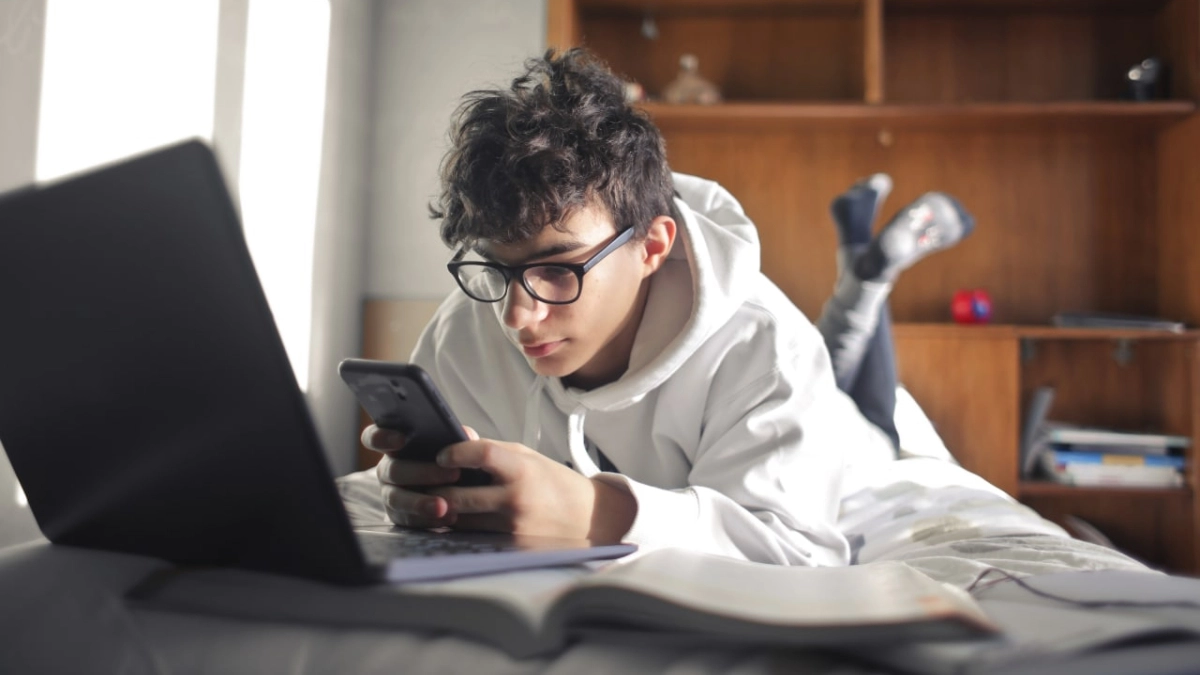 Молодежь стала тратить на онлайн-обучение в 6 раз больше времени