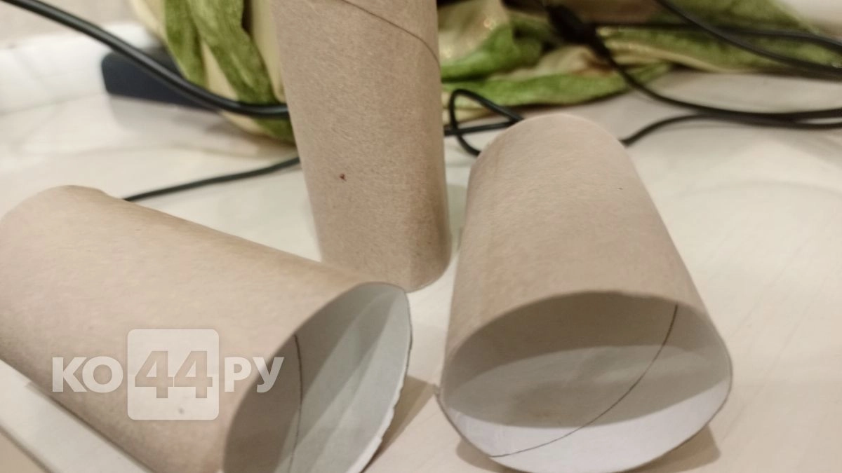 Больше не выбрасывайте: японская хитрость со втулками, которая расширит ваш шкаф в два раза за 5 минут