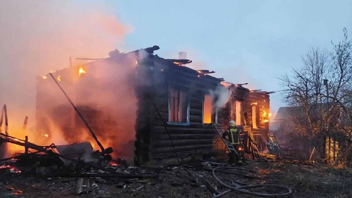 За апрель в Костромской области произошло 135 пожаров, двое человек погибли