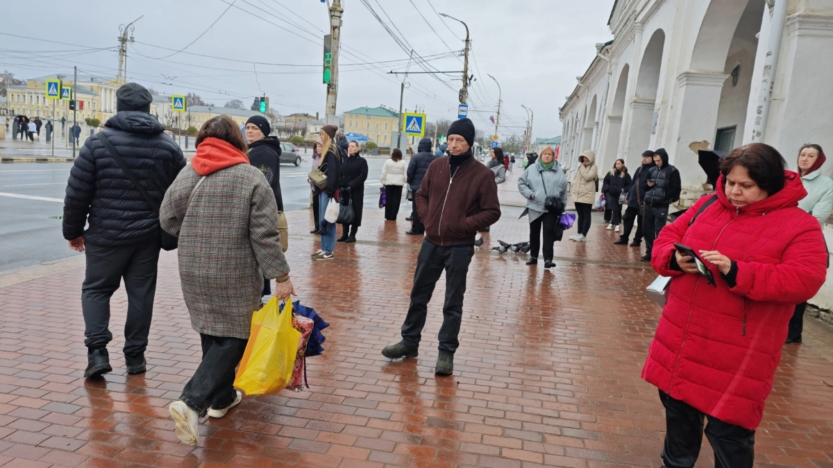 Мобильный интернет временно положат вместе с СМС и сайтами из белого списка