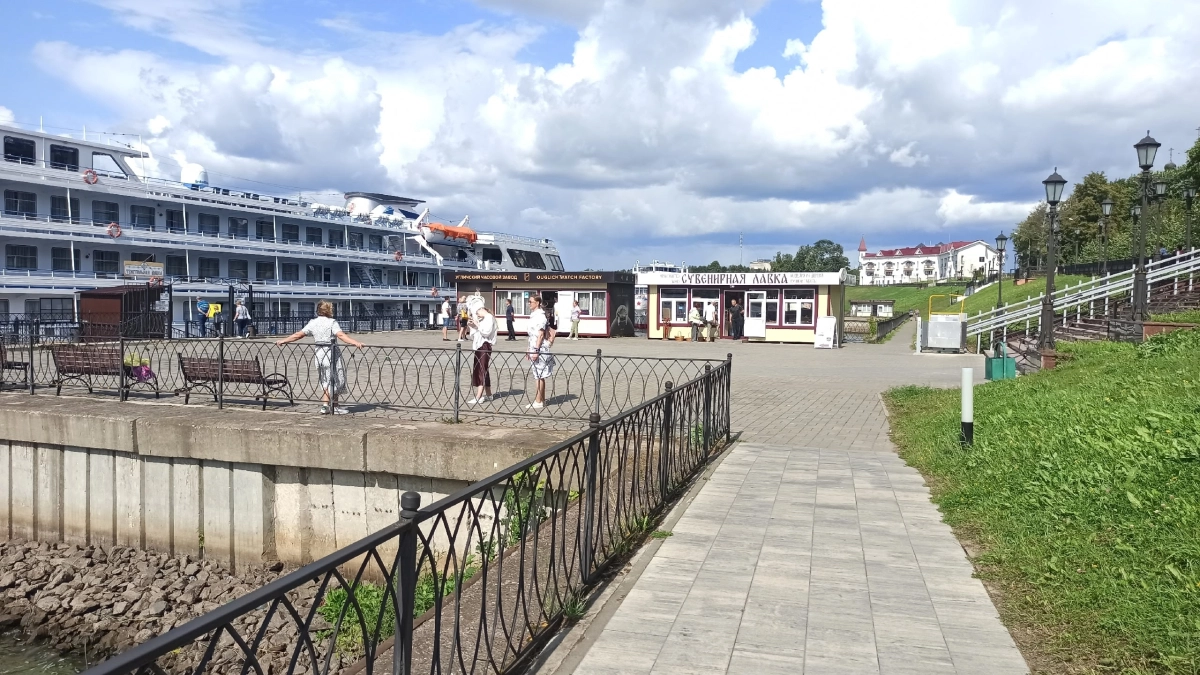 Речные круизы из Костромы на теплоходах стоит до 250 тысяч