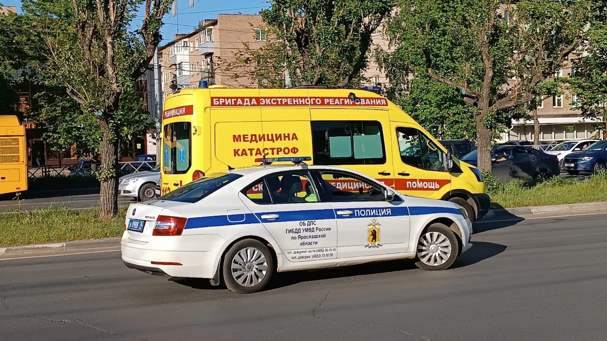 Массовая атака БПЛА и попадание дрона в предприятие произошло рядом с Костромской областью