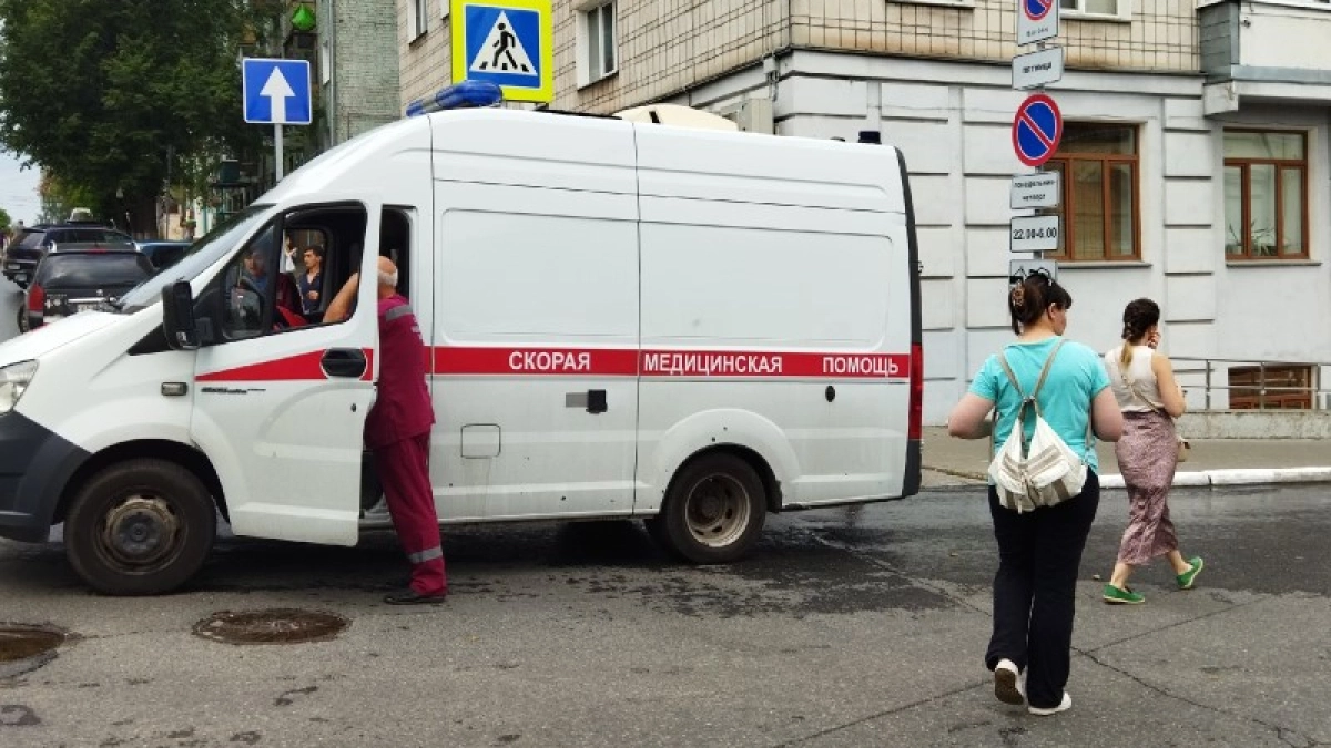 В Костроме дедушка переехал женщину на перекрестке