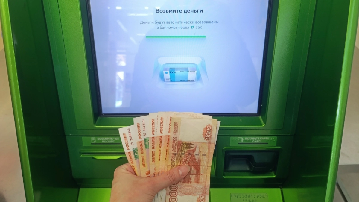 Каждый третий россиянин хочет получать зарплату раз в неделю