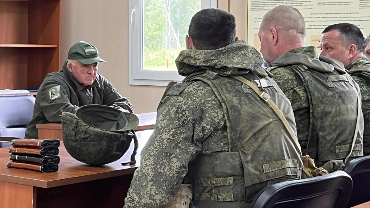 В Костроме сформировали спецотряд «БАРС»