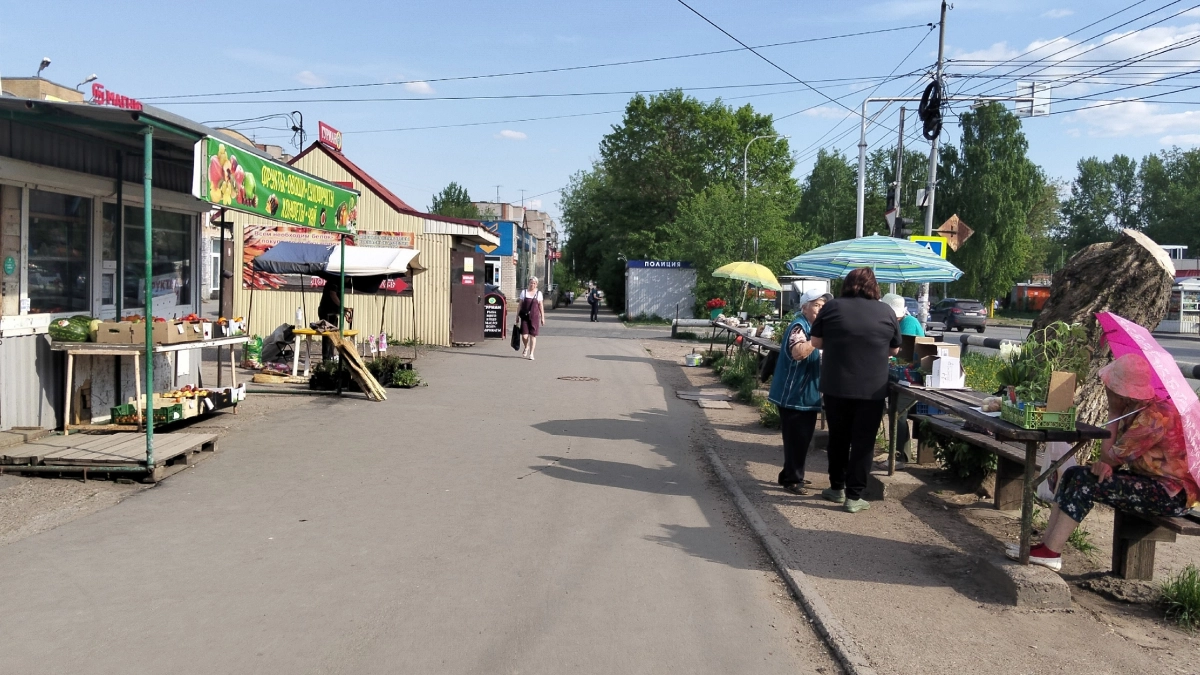 В Костроме бабушкам запретили торговать овощами на улицах