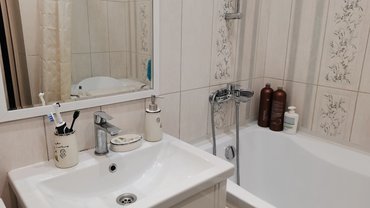 Тумба в ванной больше не в моде: сейчас все предпочитают этот вариант - куда красивее и функциональнее