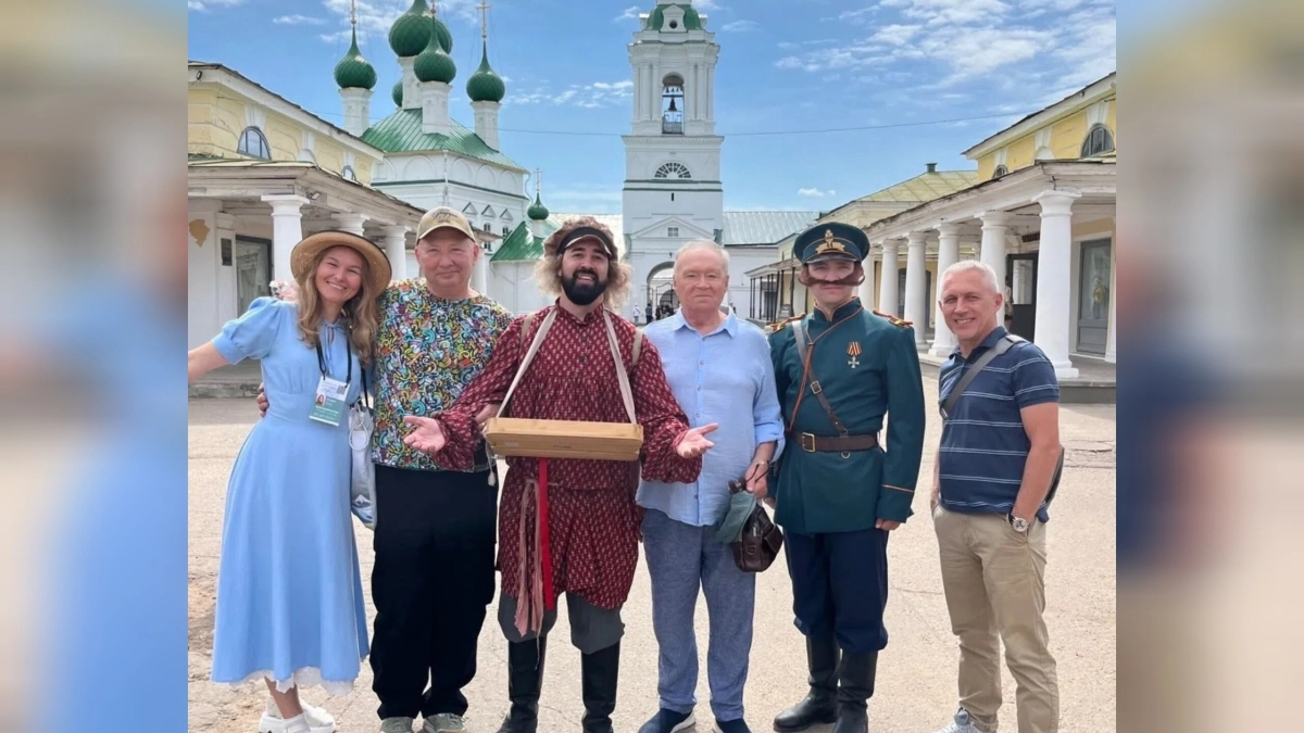 Юрий Гальцев и другие звезды приехали в Кострому с неожиданным визитом