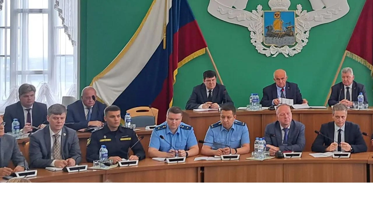 Подводные камни ситуации с бензином в Костромской области озвучил Ситников