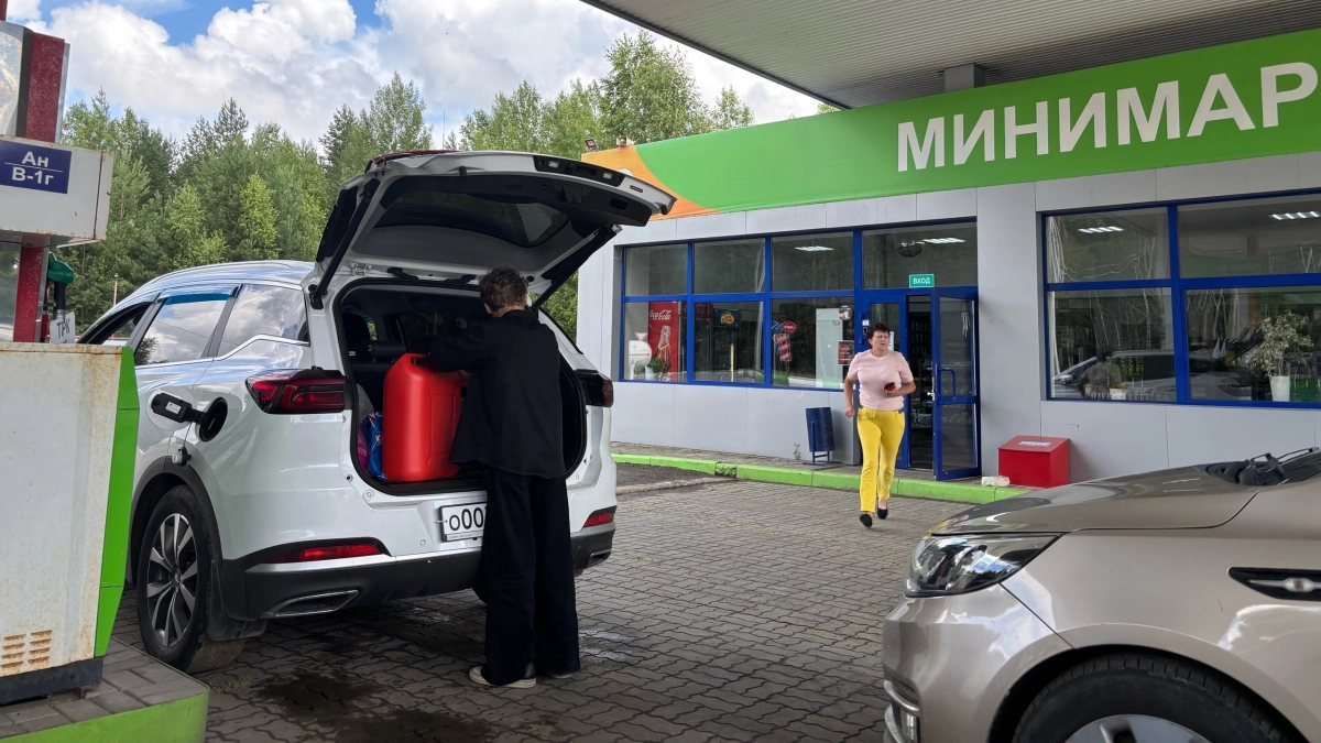 Ситников выдвинул требование владельцам заправок в Костроме