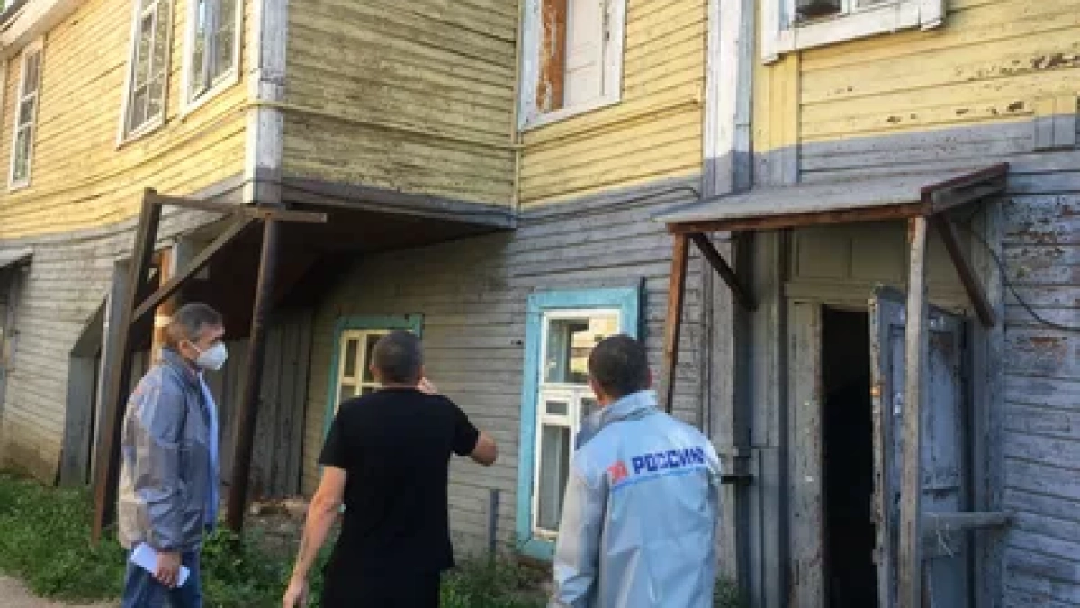 Сирот из Костромы поселили в трущобы