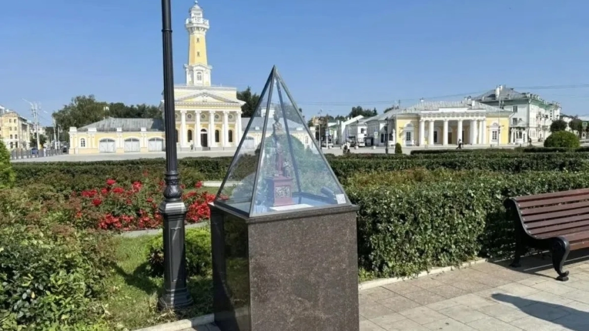 В Костроме пропал памятник Михаилу Романову