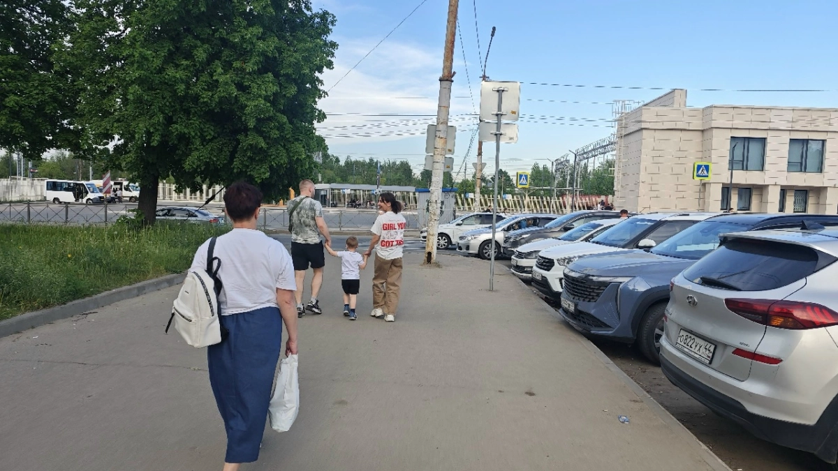 По костромской земле пошла неходячая женщина из Татарстана