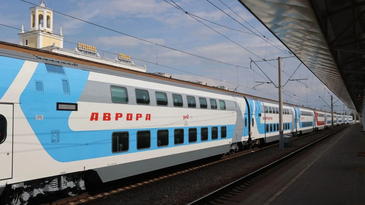 Двухэтажные поезда из Костромы в Петербург вспомнил ярославский губернатор