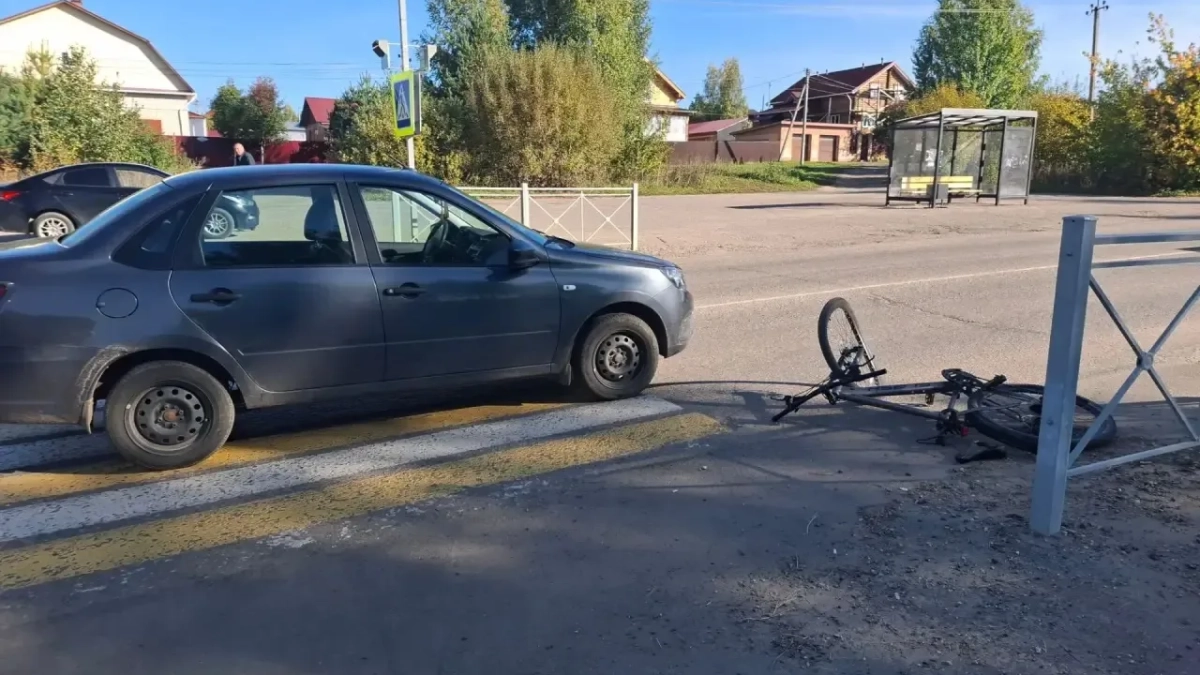 В Галиче пенсионер на машине раздавил ребенка на велосипеде