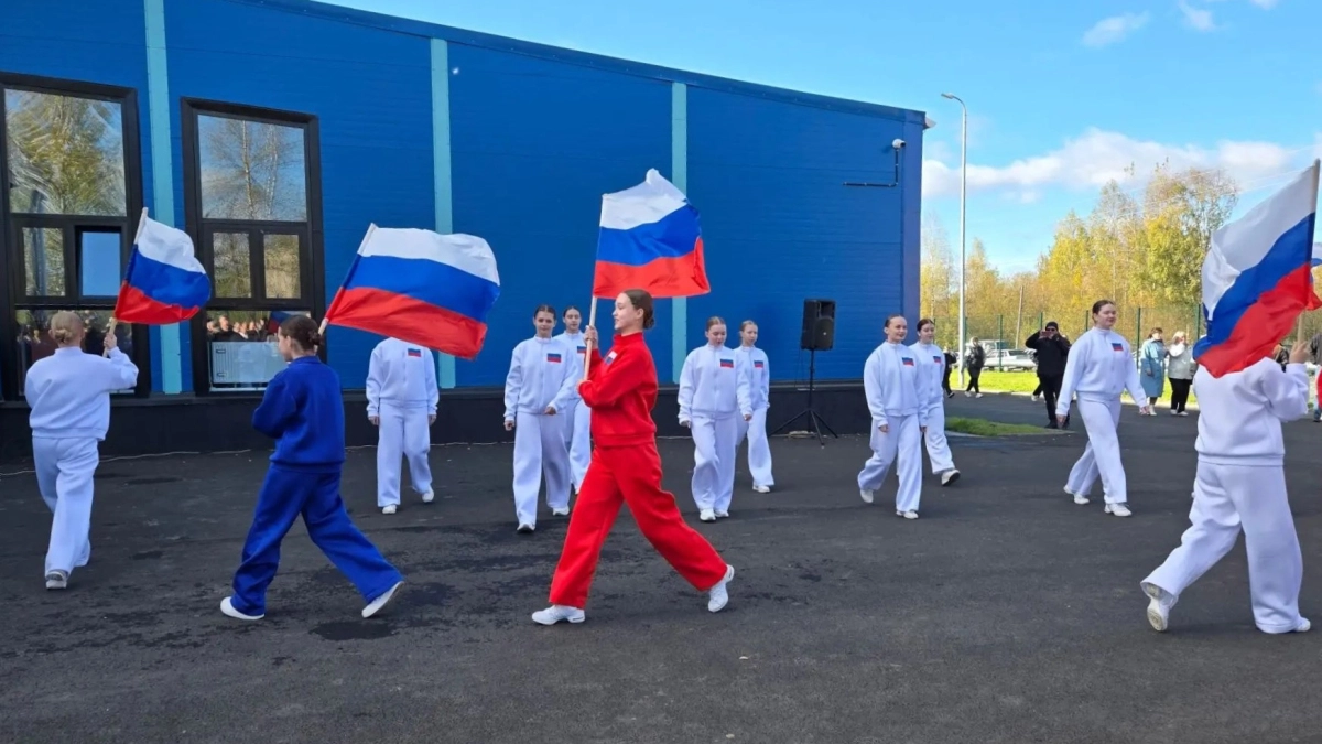 ФОК с искусственным льдом открыли в Костромской области